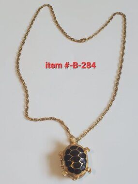 1 Stanger Collectable Perfume Vintage Necklace, item # B-284,.wt. 41 grams.